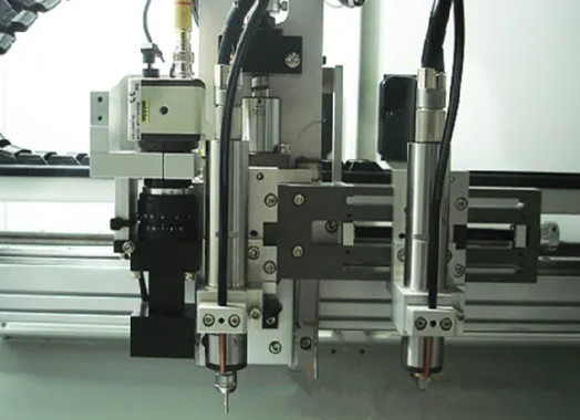 PCB基板切割，用中西NAKANISHI高速電主軸
